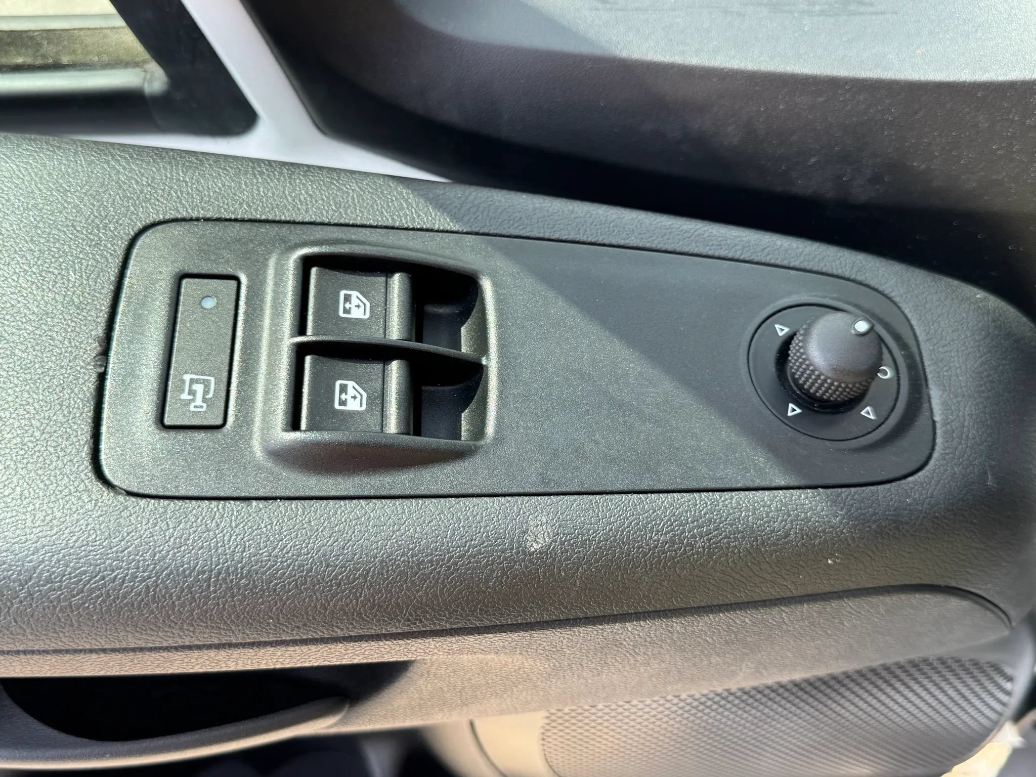 Used 2023 RAM ProMaster 2500 FWD image 30