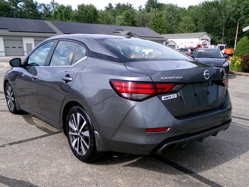 Used 2020 Nissan Sentra SV w/ SV Premium Package image 6
