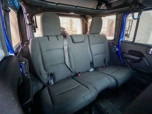 Used 2018 Jeep Wrangler Unlimited Sport S image 23