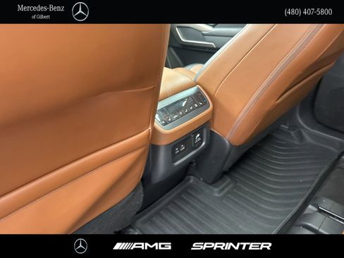 Used 2023 Nissan Pathfinder Platinum w/ Cargo Package image 19