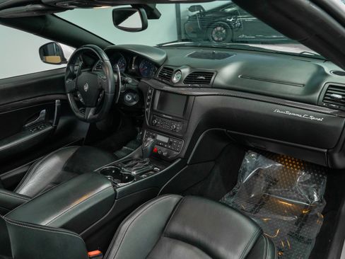 Used 2016 Maserati GranTurismo Sport RWD image 13
