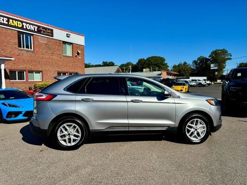 Used 2023 Ford Edge SEL image 4