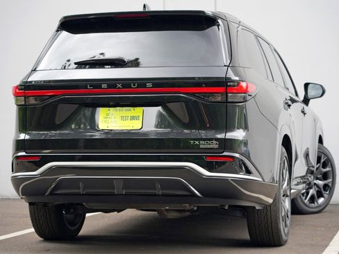 Used 2025 Lexus TX 500h AWD w/ Technology Package image 5