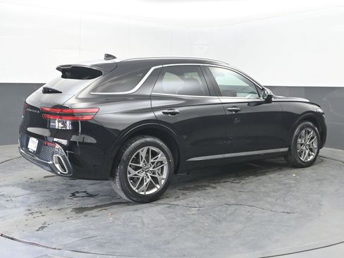 Used 2025 Genesis GV70 2.5T AWD/4WD image 7