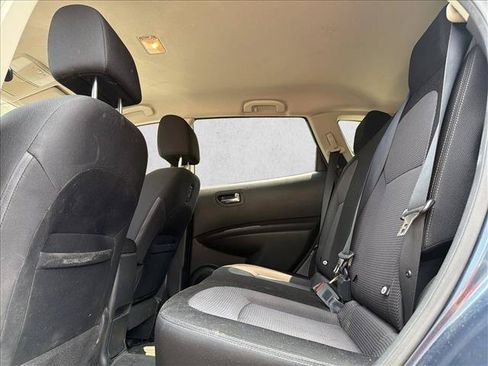 Used 2013 Nissan Rogue SV FWD image 21