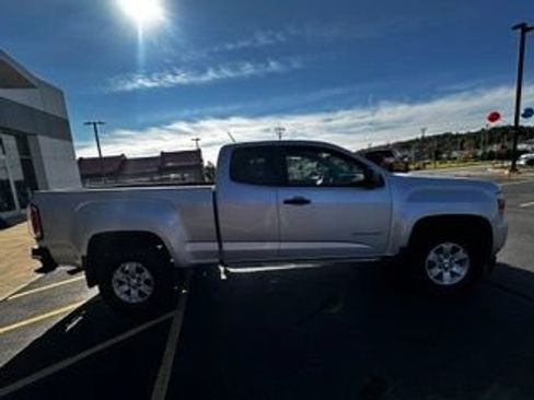 Used 2016 GMC Canyon W/T w/ Convenience Package RWD image 12