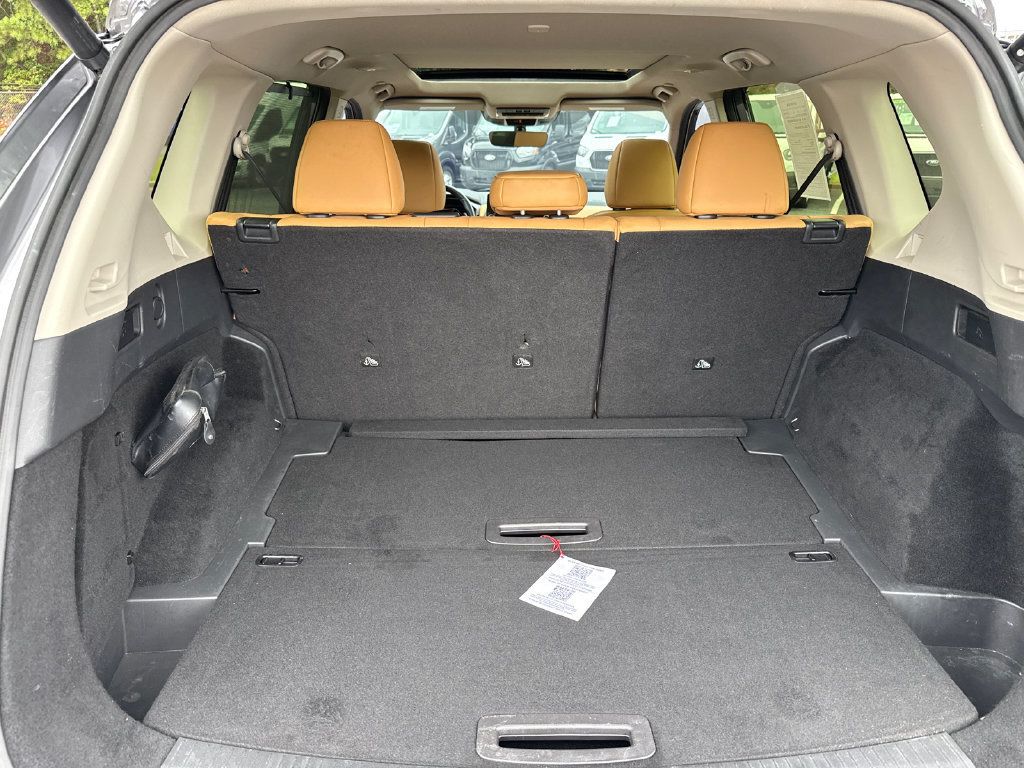 Used 2023 Nissan Rogue Platinum w/ Platinum Premium Package FWD image 18