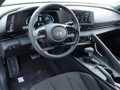 Certified 2026 Hyundai Elantra Sport FWD image 8