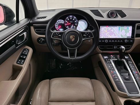 Used 2020 Porsche Macan AWD/4WD image 29