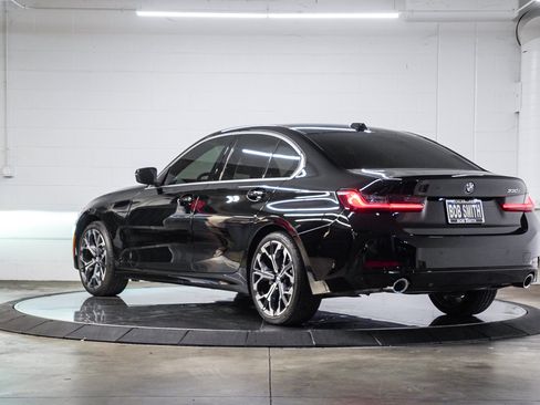 Used 2025 BMW 330i Sedan w/ Convenience Package RWD image 4