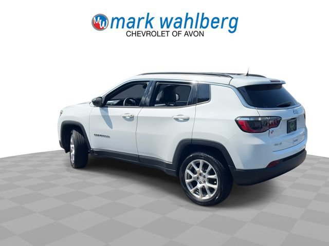 Used 2024 Jeep Compass Latitude AWD/4WD image 6