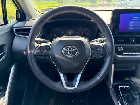 Used 2023 Toyota Corolla Cross LE FWD image 20