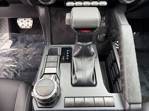 Used 2025 Toyota Tacoma TRD Sport AWD/4WD image 16