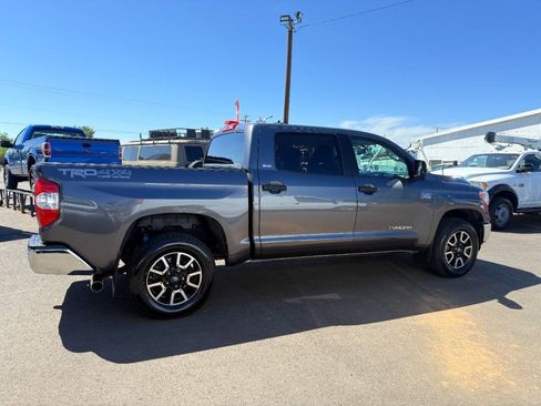 Used 2017 Toyota Tundra SR5 AWD/4WD image 11