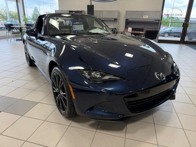 Certified 2025 MAZDA MX-5 Miata RF Grand Touring RWD image 2