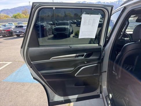 Certified 2024 Kia Telluride SX X-Line AWD/4WD image 21