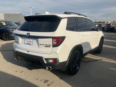 Used 2024 Honda Passport Black Edition image 7