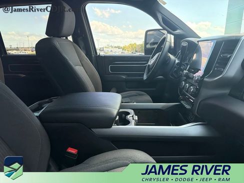 Used 2024 RAM 3500 Big Horn w/ Night Edition AWD/4WD image 2