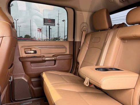 Used 2022 RAM 3500 Limited AWD/4WD image 21