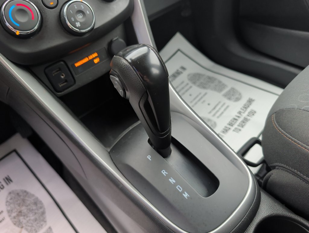 Used 2020 Chevrolet Trax LS FWD image 15