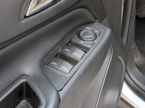 Used 2022 Chevrolet Equinox LT image 16