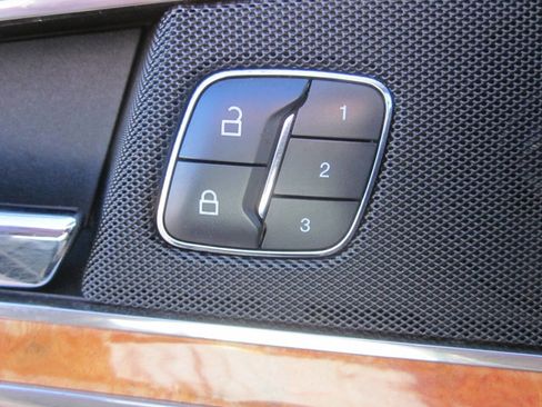 Used 2016 Lincoln MKX Reserve w/ Technology Package image 27