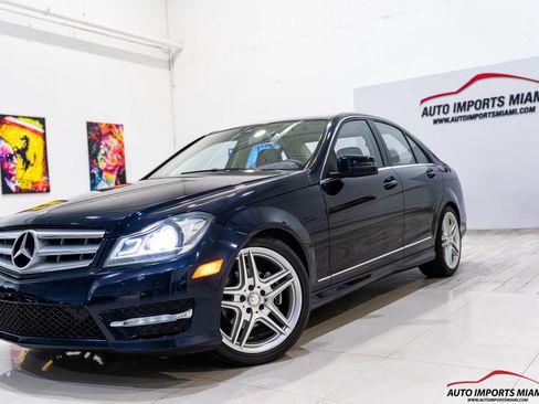 Used 2013 Mercedes-Benz C 250 Sedan image 29