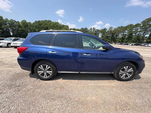 Used 2017 Nissan Pathfinder S FWD image 8