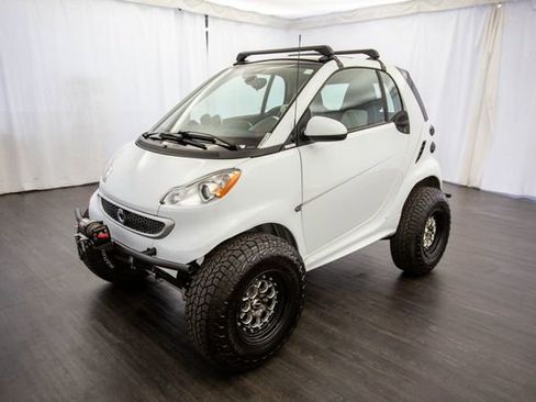 Used 2013 smart fortwo Coupe image 3