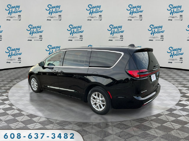 Used 2026 Chrysler Pacifica Select FWD image 7