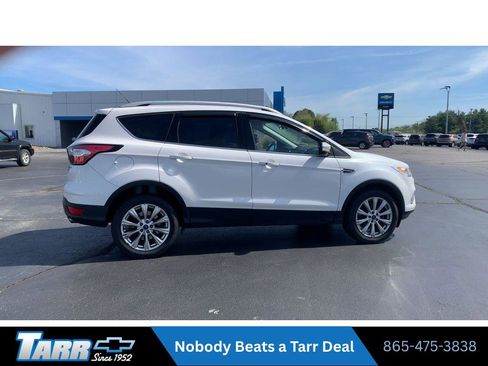 Used 2017 Ford Escape Titanium AWD/4WD image 9