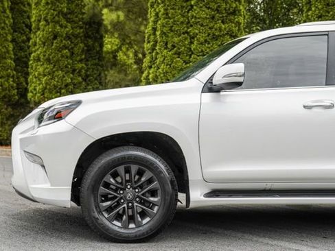 Used 2023 Lexus GX 460 Premium w/ Premium Package AWD/4WD image 10