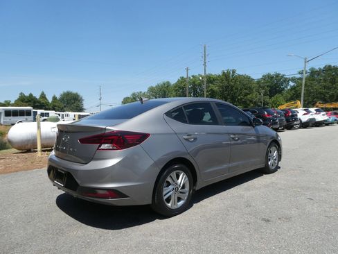Used 2020 Hyundai Elantra Value Edition w/ Cargo Package (C1) FWD image 5