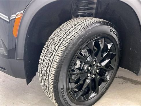 Certified 2024 Chevrolet Traverse LS w/ Midnight/Sport Edition FWD image 33