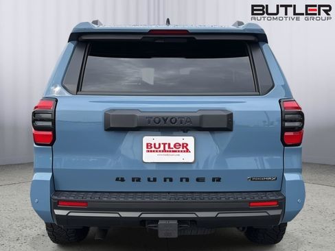 Used 2025 Toyota 4Runner TRD Off-Road Premium AWD/4WD image 5
