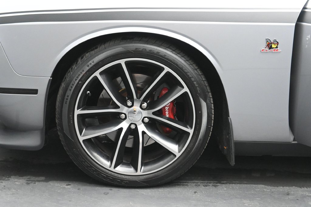 Used 2016 Dodge Challenger R/T Scat Pack RWD image 32