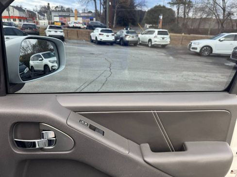 Used 2017 Nissan Frontier PRO-4X w/ Pro-4x Luxury Package image 28