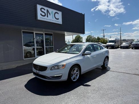 Used 2015 Volvo S60 T5 Premier FWD image 1