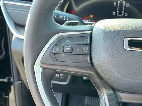 New 2025 Jeep Grand Cherokee L Limited w/ Luxury Tech Group II image 25