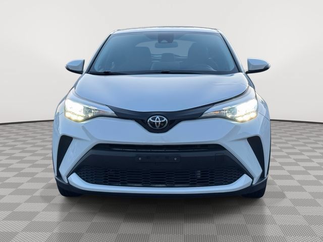 Used 2021 Toyota C-HR LE FWD image 2