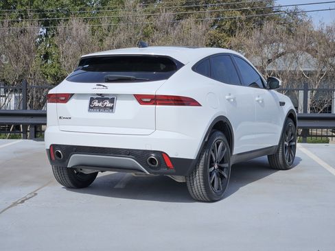 Used 2023 Jaguar E-PACE SE image 9