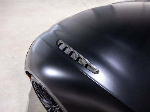 Used 2022 Aston Martin V8 Vantage Coupe RWD image 23