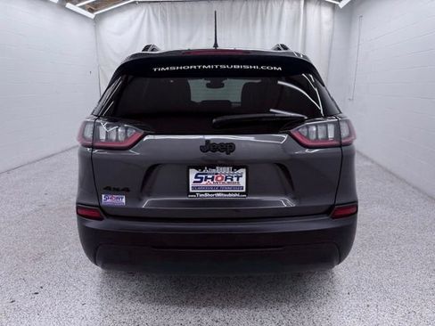 Used 2023 Jeep Cherokee Altitude Lux AWD/4WD image 3