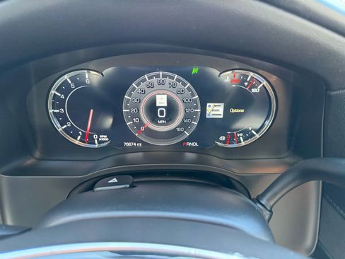 Used 2019 Cadillac Escalade Luxury image 25