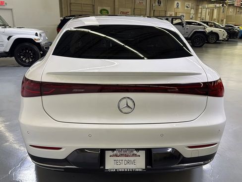 Used 2022 Mercedes-Benz EQS 450+ Sedan image 9