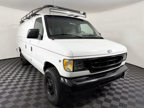 Used 1999 Ford E-350 and Econoline 350 XL RWD image 5
