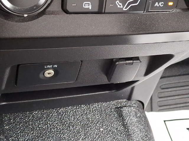 Used 2018 Ford F550 2WD Regular Cab Super Duty image 21