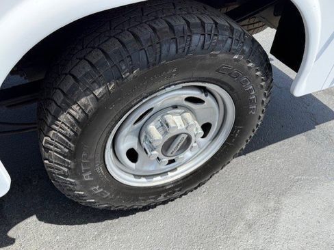 Used 2020 Ford F250 XL w/ Power Equipment Group image 11