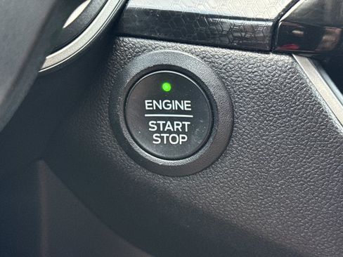Used 2021 Ford Escape SEL w/ SEL Stealth AWD Package image 25