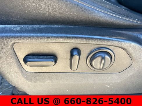 Used 2021 Chevrolet Silverado 1500 LT Trail Boss w/ Convenience Package II image 11